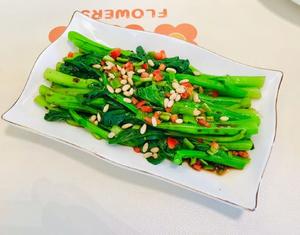 素?菌菇熏豆皮、麻汁凉皮、白灼菜心?吃素是福?的做法 步骤3