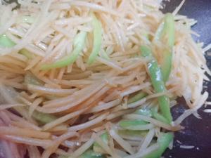 「猴头菇」炒土豆丝的做法 步骤5