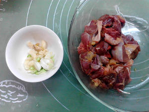 猴菇蒸鸡的做法 步骤7