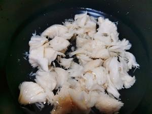 「猴菇豆腐饼+猴菇养胃汤」的做法 步骤3