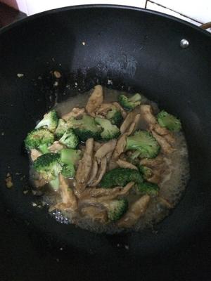 蚝油西洋菜炒鸡胸肉的做法 步骤10