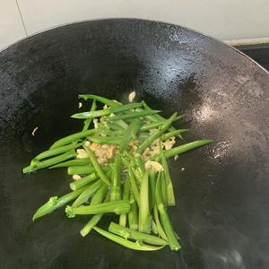 沙茶牛肉炒芥兰的做法 步骤8