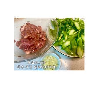 芥兰炒牛肉的做法 步骤7