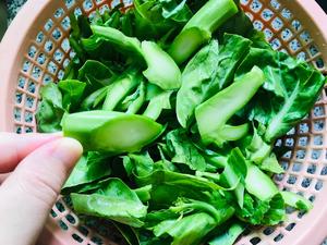 口感清脆色泽鲜绿?清炒蒜蓉芥兰的做法 步骤2