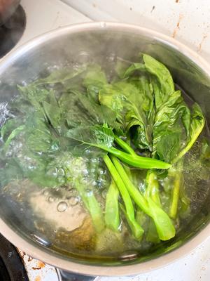 白灼芥蓝的做法 步骤2
