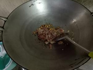 金针花炒肉丝的做法 步骤6