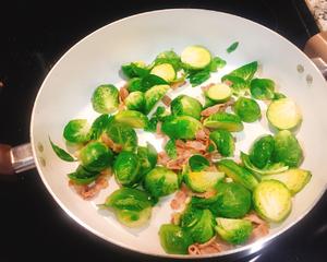 生酮Ketogenic 低碳减肥餐 Brussel sprouts 孢子甘蓝的做法 步骤3