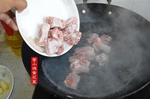 黄花菜土豆胡萝卜煲排骨汤的做法 步骤8