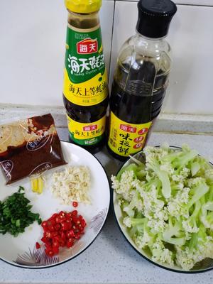 干锅有机菜花（下饭版）的做法 步骤5