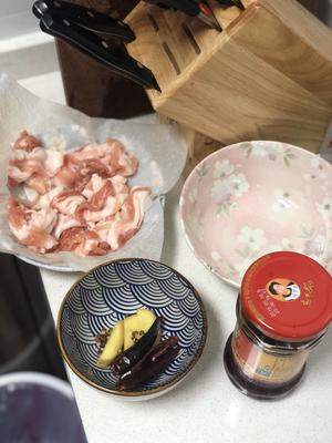 干锅花菜五花肉的做法 步骤2