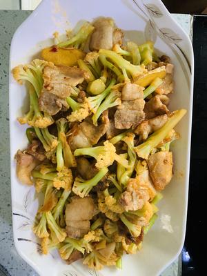 有机花菜炒肉的做法 步骤8