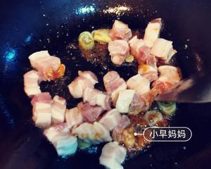 简单版黄花菜烧肉的做法 步骤5