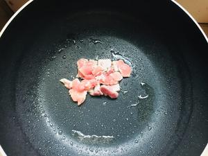 花菜炒肉的做法 步骤3