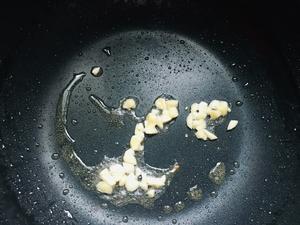 花菜炒肉的做法 步骤4