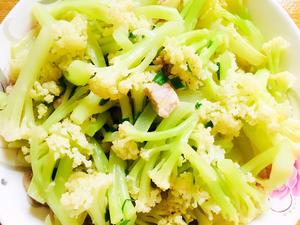 花菜炒肉的做法 步骤7
