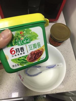 蒜苔炸酱面的做法 步骤3