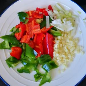 耗油香菇炒肉的做法 步骤3