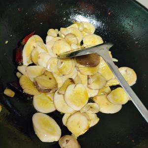 青椒炒杏鲍菇的做法 步骤2