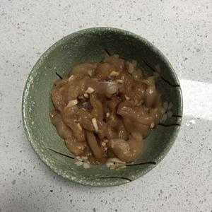 减脂餐-杏鲍菇炒鸡胸肉的做法 步骤5