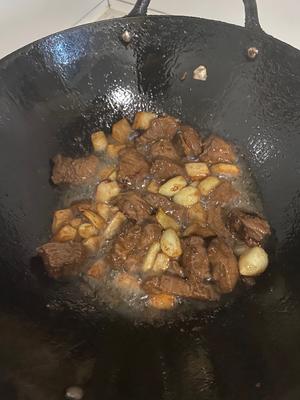 菲力牛排的中式快手料理：杏鲍菇牛肉粒的做法 步骤7