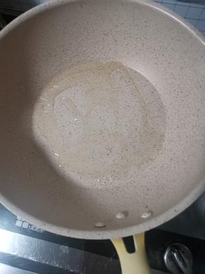 手撕杏鲍菇炒黄瓜丝的做法 步骤4
