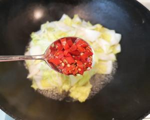 剁椒芽白/剁椒炒大白菜的做法 步骤6