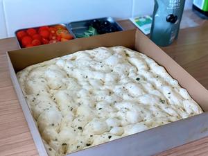 不需揉面的佛卡夏面包（Focaccia Bread）的做法 步骤12