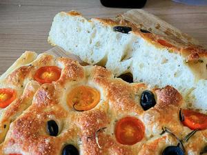 不需揉面的佛卡夏面包（Focaccia Bread）的做法 步骤15