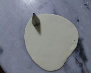 金针菇培根卷馒头的做法 步骤7