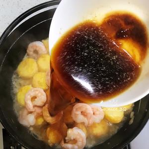 金针菇日本豆腐鲜虾煲的做法 步骤9