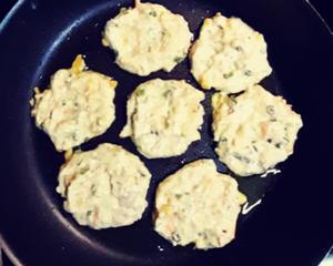 【西兰花蘑菇煎蛋饼】的做法 步骤12