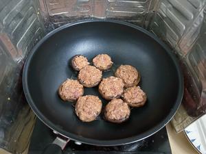 蘑菇新吃法—超下饭的蘑菇酿肉的做法 步骤6