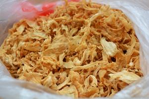 包菜干炖五花肉的做法 步骤2