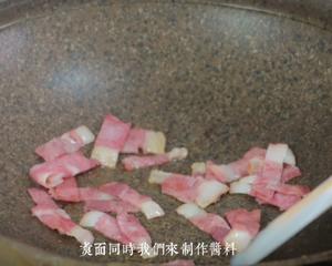 会发光的白酱奶油蘑菇意面的做法 步骤3