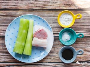 莴笋片炒肉的做法 步骤1