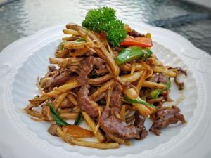 酱香茶树菇炒牛肉的做法 步骤9