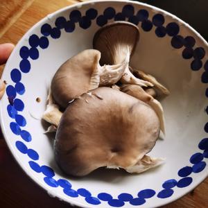 最适合冬天吃的，砂锅花菜一锅乱炖的做法 步骤4