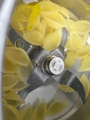 花菜咖喱大虾意面的做法 步骤3