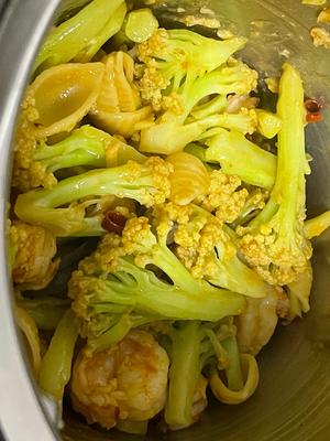 花菜咖喱大虾意面的做法 步骤7