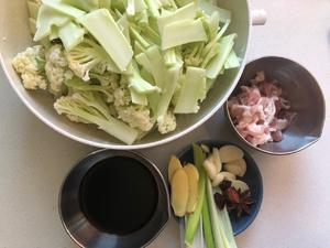干锅菜花的做法 步骤1