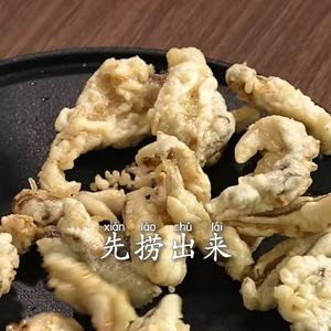 炸平菇的做法 步骤14