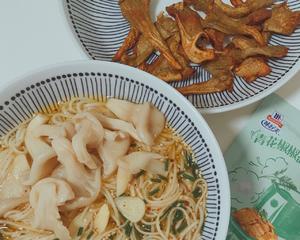 青花椒椒盐烤平菇配椒麻汤面（空气炸锅）的做法 步骤9