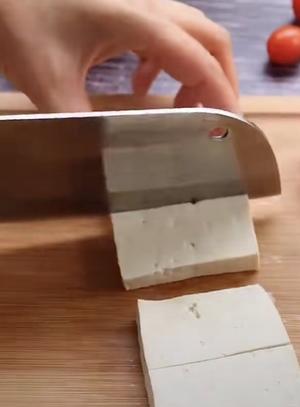 香煎孜然豆腐的做法 步骤2