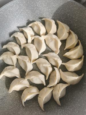 冰花?煎饺的做法 步骤3