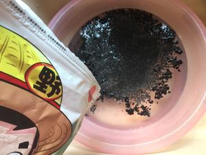 九蒸九晒 | 黑芝麻丸的做法 步骤2