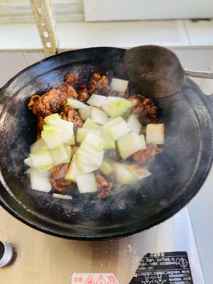 味好美蒜香风味～土豆炖鸡的做法 步骤21