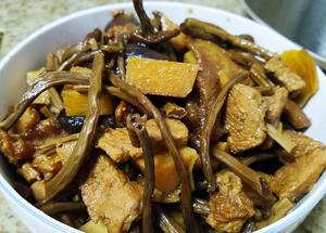 【汐汐家常菜】入口即化—懒人茶树菇焖肉的做法 步骤14