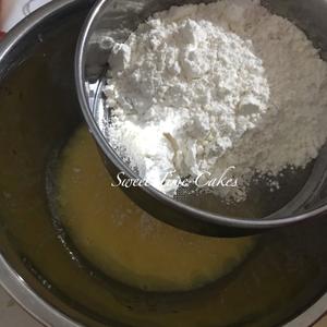 高颜值奶油纸杯蛋糕杯子蛋糕（附教程）的做法 步骤3