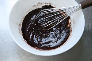 奶油栗子可可漩涡蛋糕的做法 步骤3