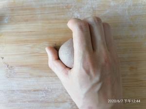 黑巧贝果|麦香耐嚼|可劲可软|一口巧克力醇香的做法 步骤9